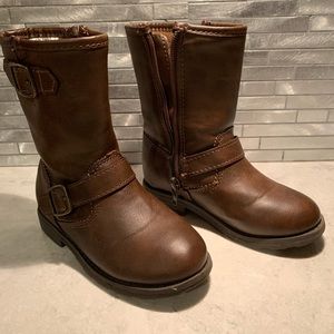 Carter’s toddler girl boots (size 9)